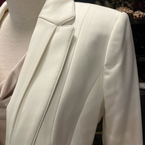 Dressy WHBM Ivory Jacket w/Single Button - Picture 3 of 6